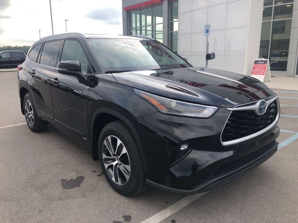 New 2021 Toyota Highlander Hybrid XLE AWD 4D Sport Utility