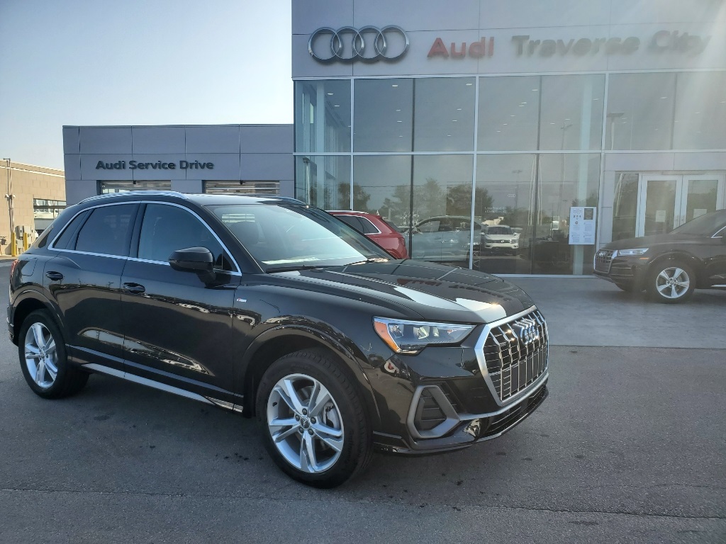 New 2021 Audi Q3 Premium S line quattro 4D Sport Utility